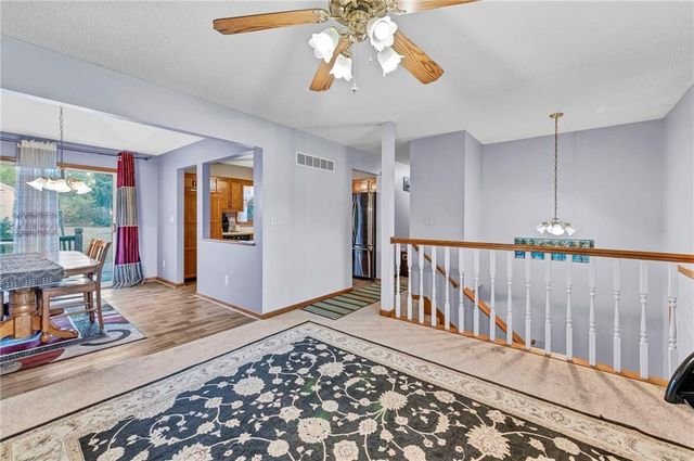 6807 T Gabbert Drive, Pleasant Valley, MO 64068