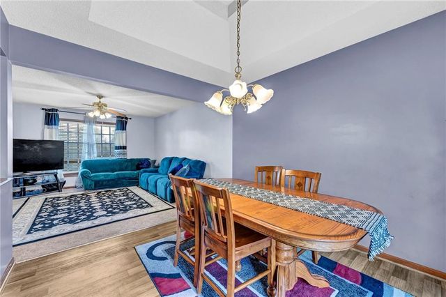 6807 T Gabbert Drive, Pleasant Valley, MO 64068