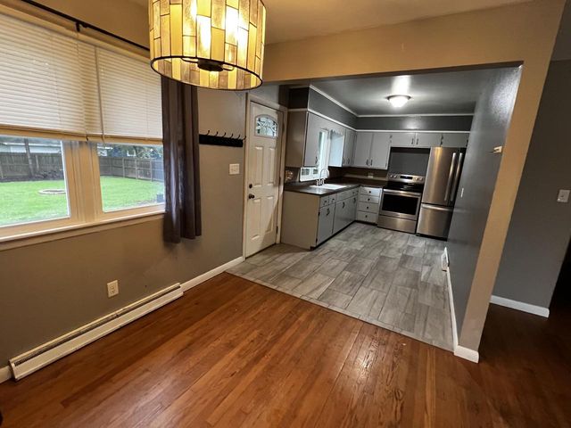 210 N Monroe STREET, Watertown, WI 53094