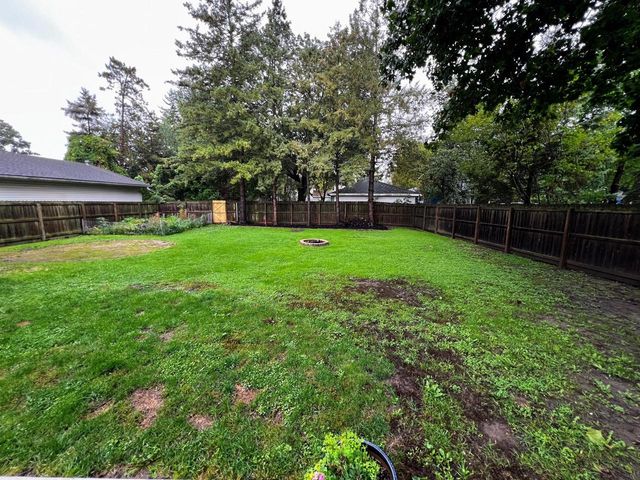 210 N Monroe STREET, Watertown, WI 53094