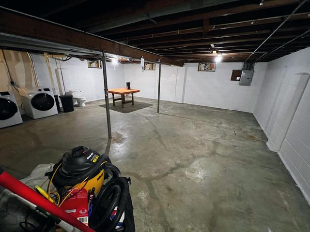 210 N Monroe STREET, Watertown, WI 53094