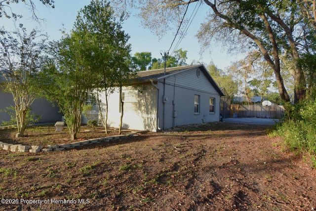 1424 Gables Avenue, Spring Hill, FL 34608
