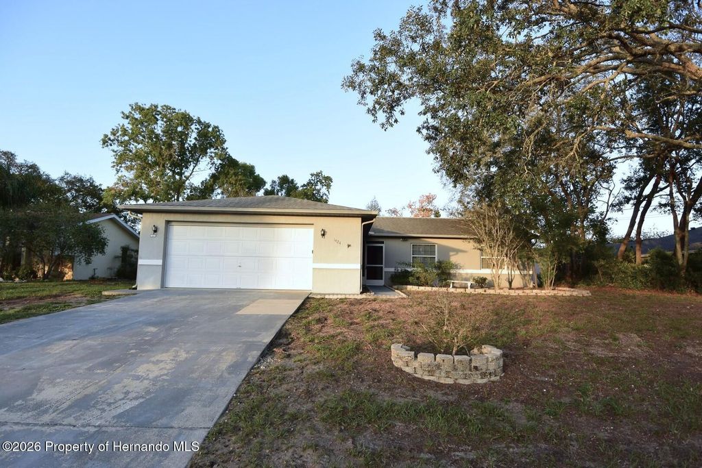 1424 Gables Avenue, Spring Hill, FL 34608