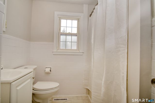 46 Green Road, Manchester, CT 06042