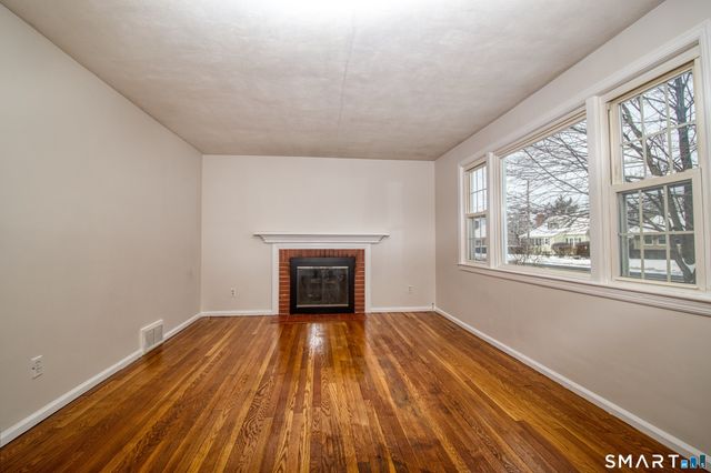 46 Green Road, Manchester, CT 06042