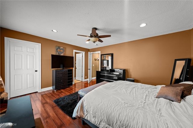 10121 Crows Nest Cove, Aurora, OH 44202