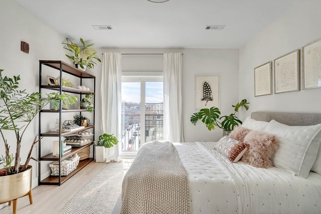 1963-1975 Massachusetts Avenue 401, Cambridge, MA 02140