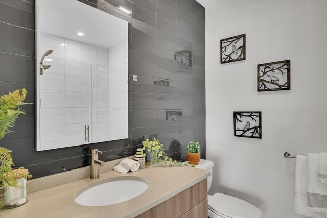 1963-1975 Massachusetts Avenue 401, Cambridge, MA 02140