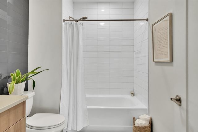 1963-1975 Massachusetts Avenue 401, Cambridge, MA 02140