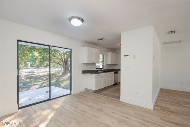 13831 3rd ST, Fort Myers, FL 33905