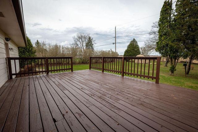 W225S9080 Mount Carmel ROAD, Big Bend, WI 53103
