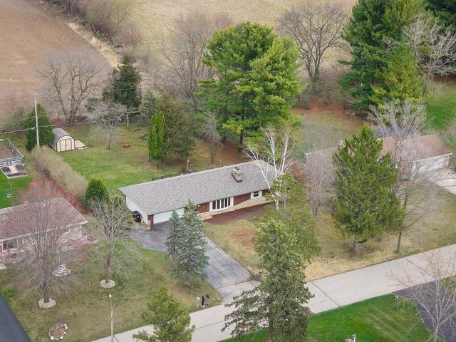 W225S9080 Mount Carmel ROAD, Big Bend, WI 53103
