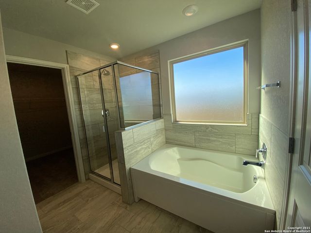 1378 Rios Bend Dr, New Braunfels, TX 78130