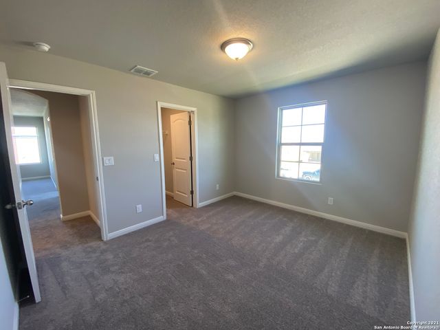 1378 Rios Bend Dr, New Braunfels, TX 78130