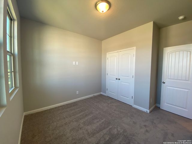 1378 Rios Bend Dr, New Braunfels, TX 78130