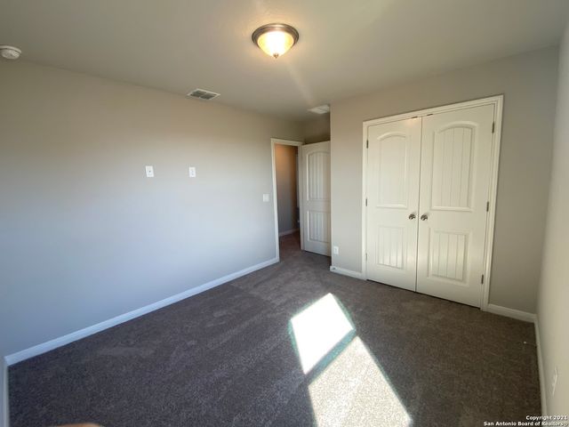 1378 Rios Bend Dr, New Braunfels, TX 78130