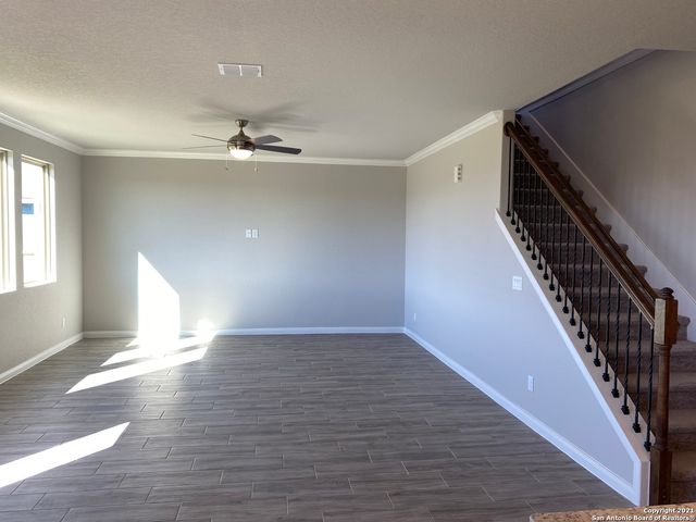 1378 Rios Bend Dr, New Braunfels, TX 78130