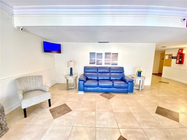 4750 NW 22nd Court 420, Lauderhill, FL 33313