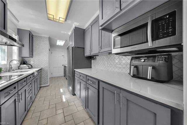 105 Cove Crescent, Yorktown, VA 23692