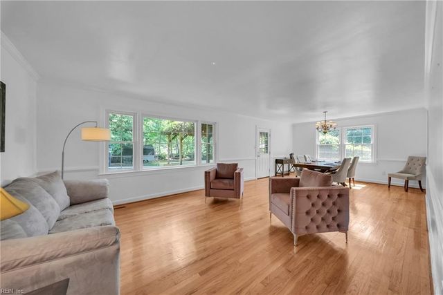 105 Cove Crescent, Yorktown, VA 23692