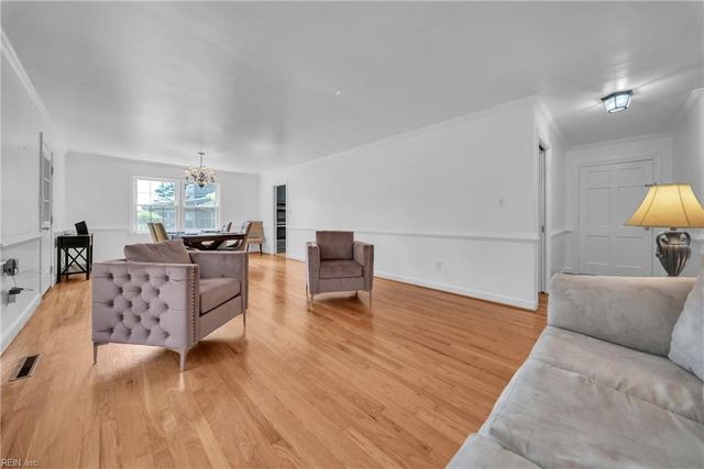 105 Cove Crescent, Yorktown, VA 23692