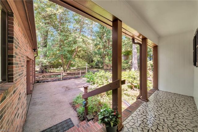 105 Cove Crescent, Yorktown, VA 23692