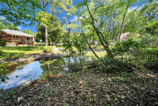 105 Cove Crescent, Yorktown, VA 23692