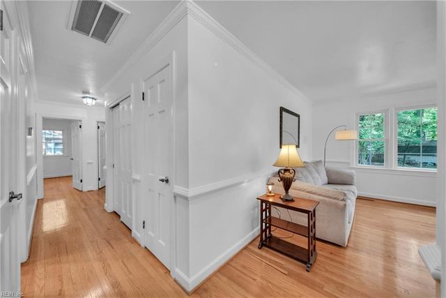 105 Cove Crescent, Yorktown, VA 23692