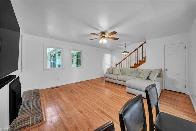 105 Cove Crescent, Yorktown, VA 23692