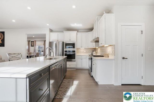 3902 Orth Street, Bethlehem Twp, PA 18020