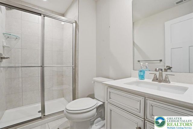 3902 Orth Street, Bethlehem Twp, PA 18020