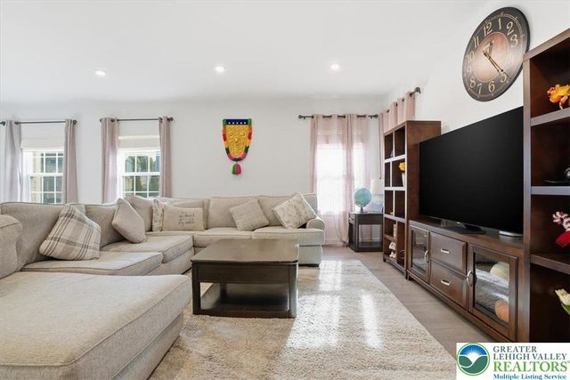 3902 Orth Street, Bethlehem Twp, PA 18020