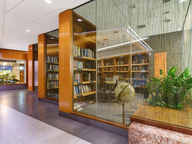 400 E Randolph Street 3715, Chicago, IL 60601