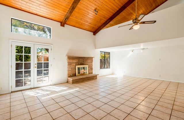 7508 Lantern Road NE, Albuquerque, NM 87109