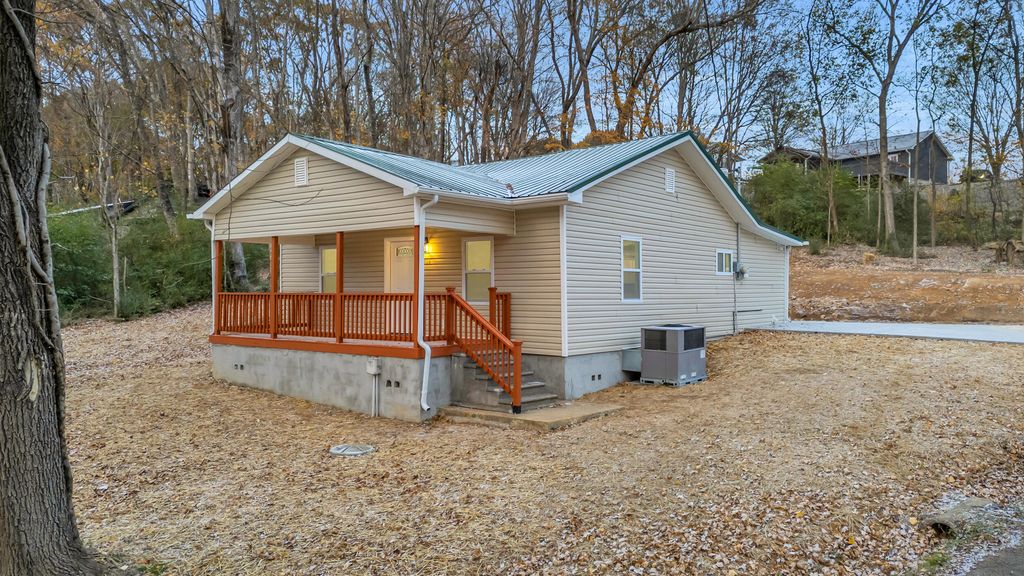 104 Frankfort Street, Athens, TN 37303