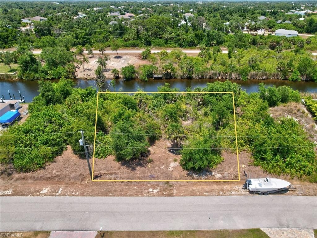 10080 Cocoa Beach ST, PORT CHARLOTTE, FL 33981 — exterior