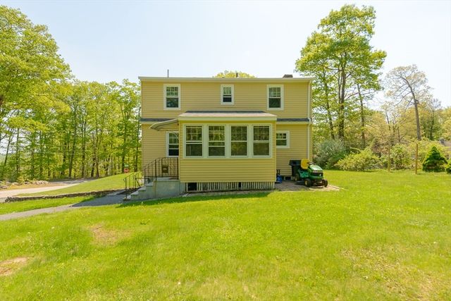 263 Highland St, Holden, MA 01520