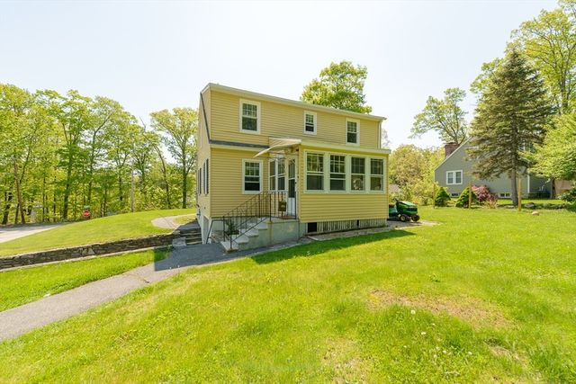 263 Highland St, Holden, MA 01520