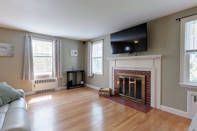263 Highland St, Holden, MA 01520