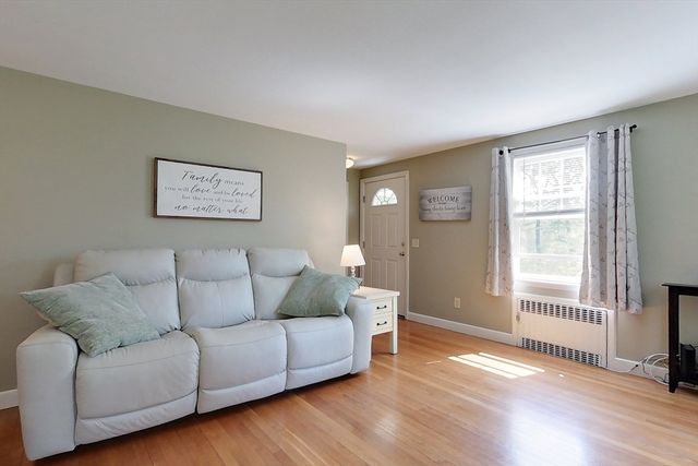 263 Highland St, Holden, MA 01520