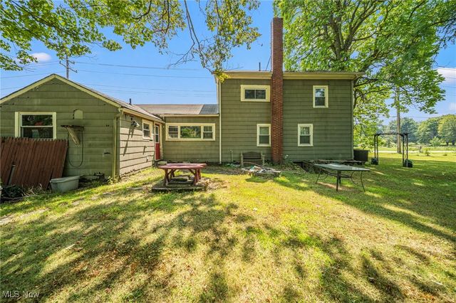 2189 Jefferson Eagleville Road, Jefferson, OH 44047