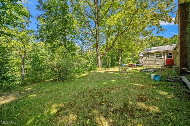 2189 Jefferson Eagleville Road, Jefferson, OH 44047