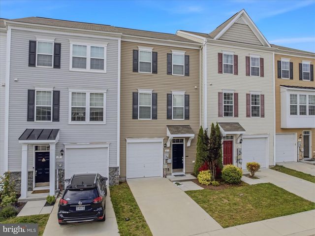 23 LANDIS CT, Falling Waters, WV 25419