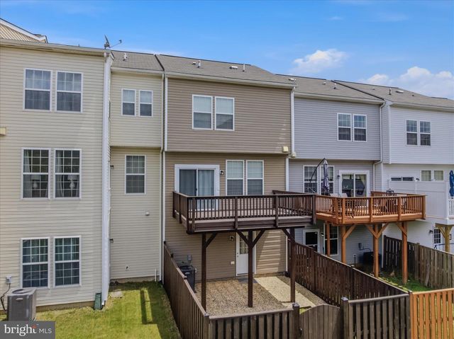 23 LANDIS CT, Falling Waters, WV 25419