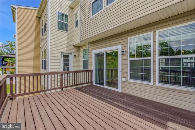 23 LANDIS CT, Falling Waters, WV 25419