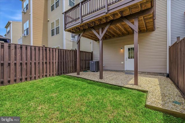 23 LANDIS CT, Falling Waters, WV 25419