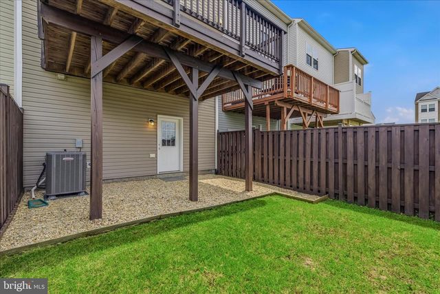 23 LANDIS CT, Falling Waters, WV 25419