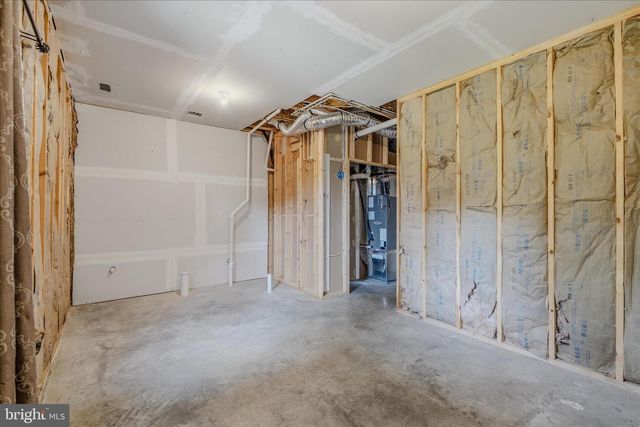 23 LANDIS CT, Falling Waters, WV 25419