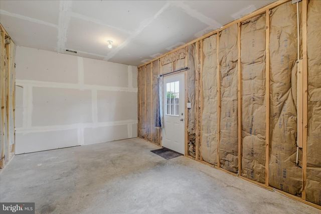 23 LANDIS CT, Falling Waters, WV 25419