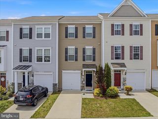 23 LANDIS CT, Falling Waters, WV 25419